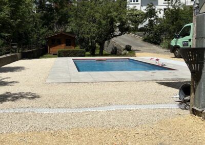 aménagement autour d'une piscine